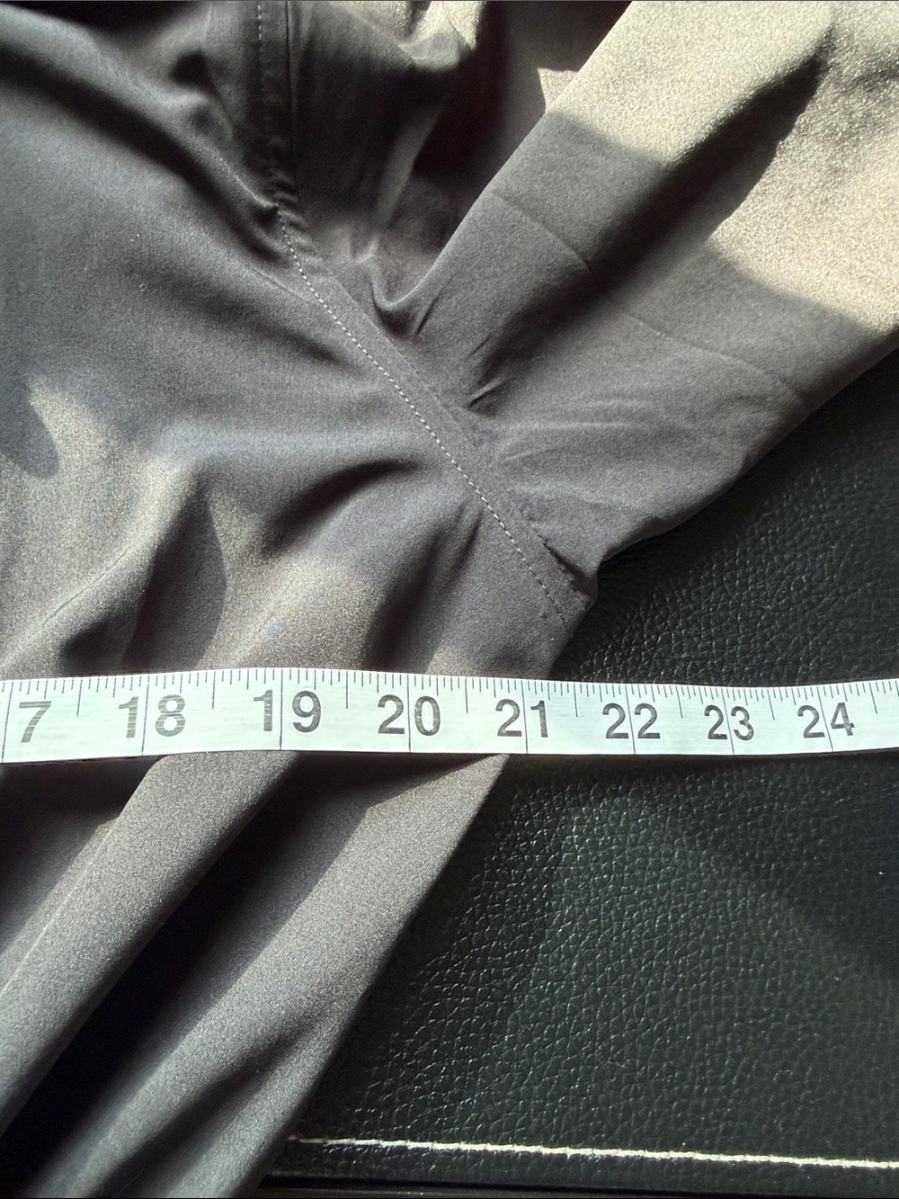 Vuori Outdoor Trainer Shell Black Mens Hooded Jacket Stretch Pockets Sz L - Picture 14 of 16